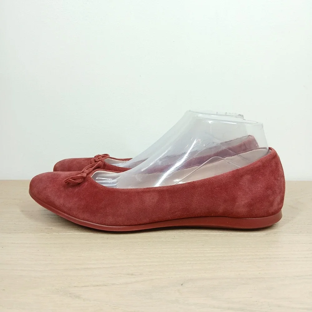 ECCO Flats Womens 10-10.5 Red Suede Bow Round Toe Preppy Balletcore Classic